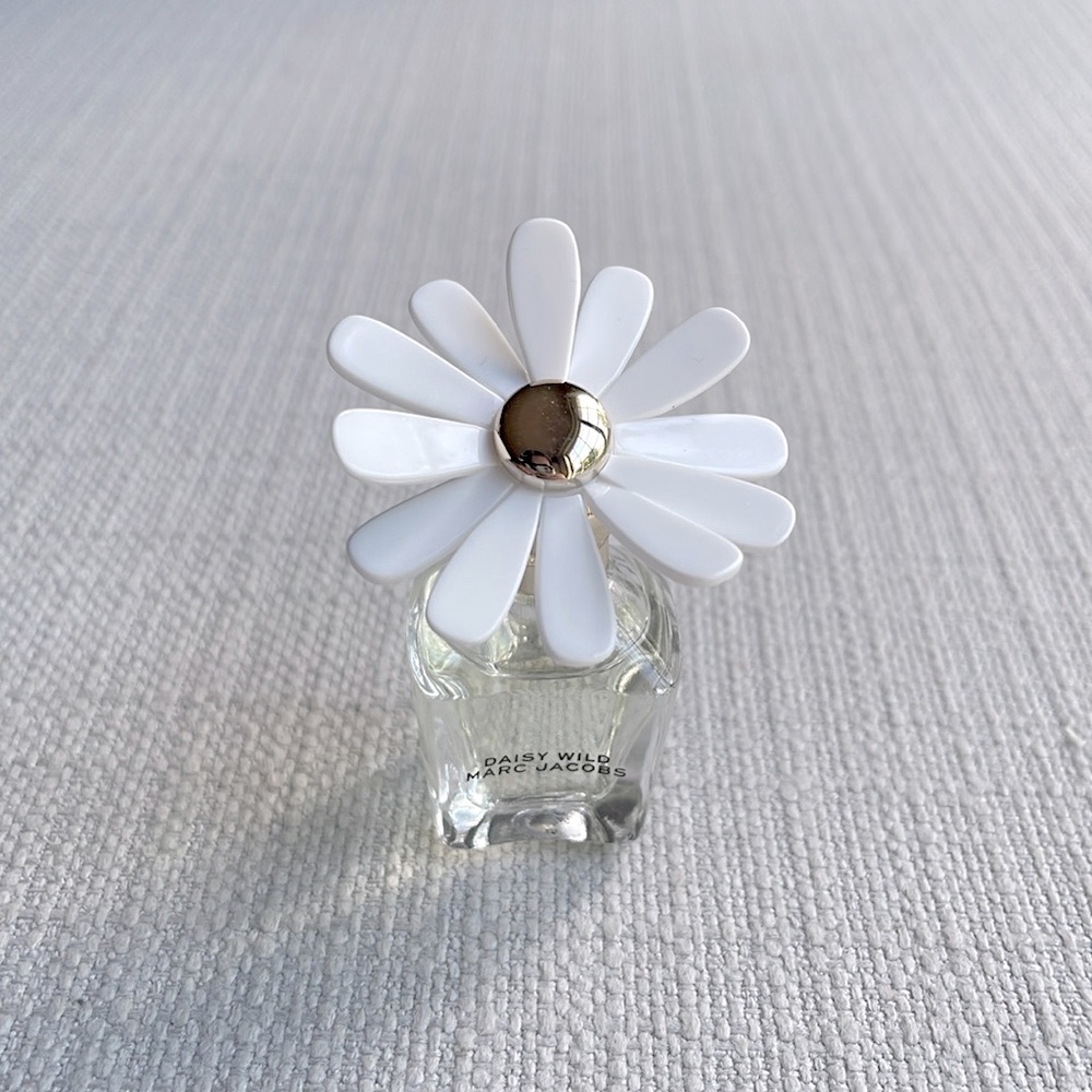 Marc Jacobs Daisy Wild miniature